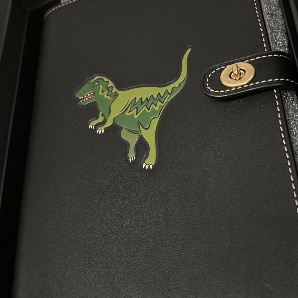 NWT Coach Rexy Turnlock Glovetanned Notebook leather Dinosaur Mascot Collectible - Picture 10 of 11